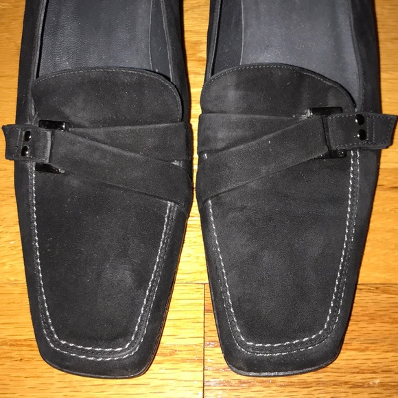 🔥Stuart Weitzman Blk Suede Low Heel Dress Shoe🔥 - Picture 2 of 8